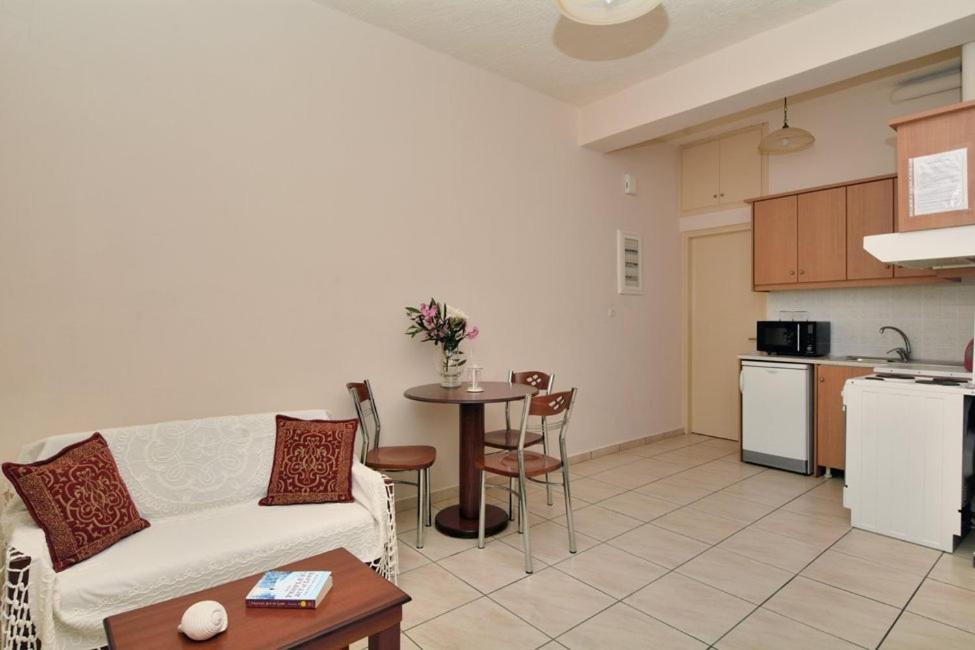 Markos 2 Apartment Stoupa